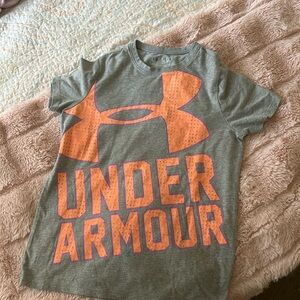 UNDER ARMOUR t-shirt